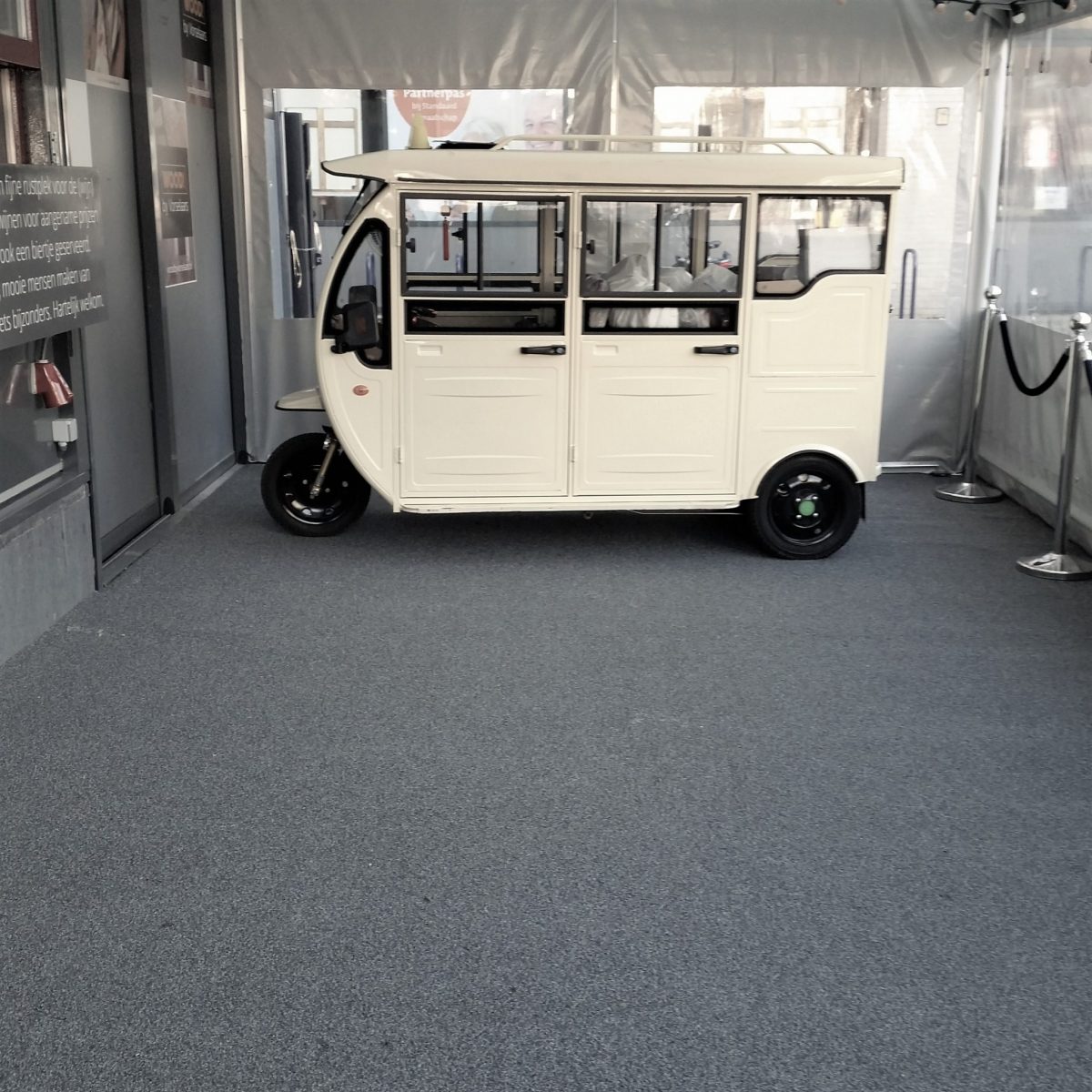 Buitentapijt remix grijs auto