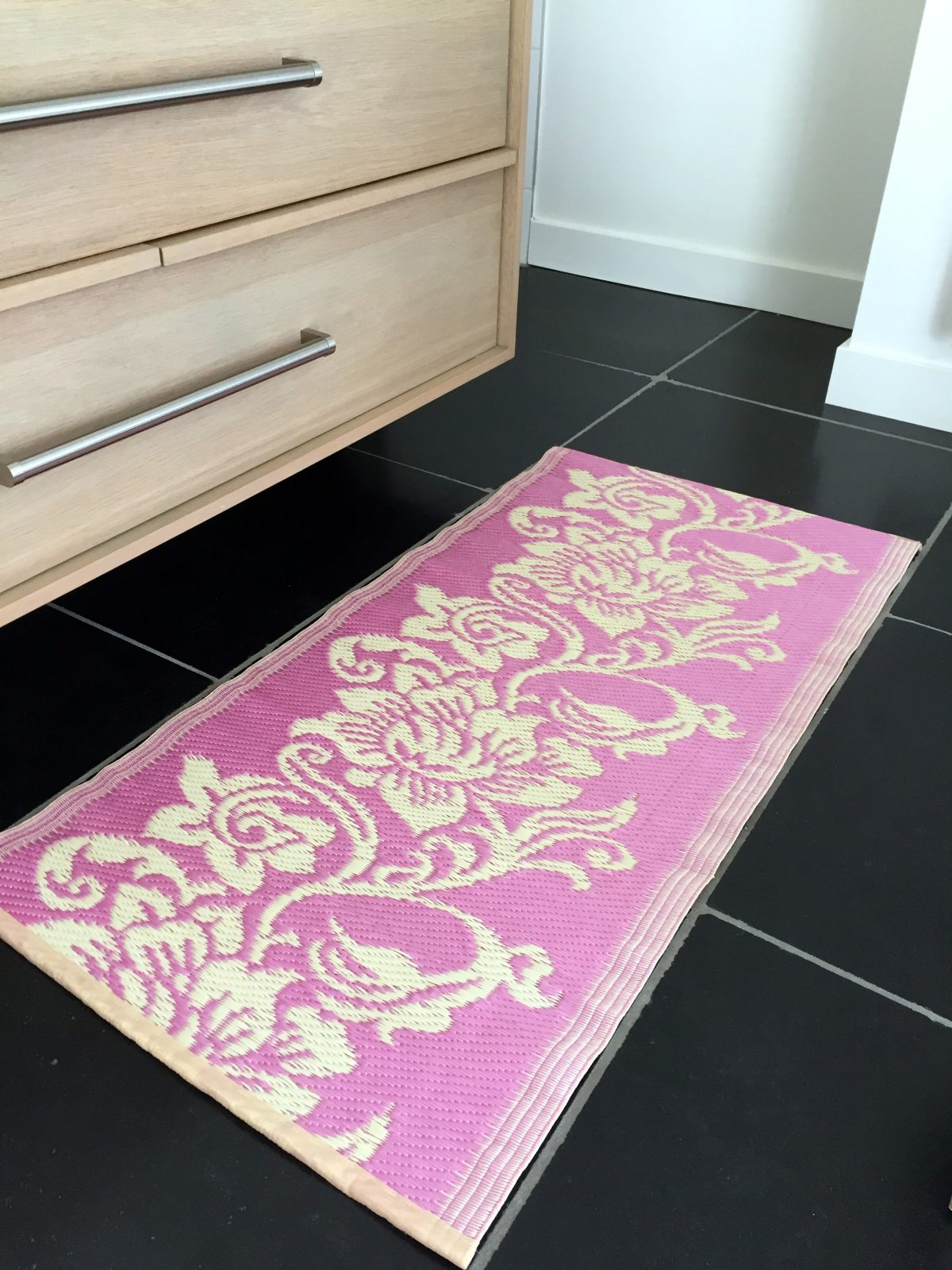 Buitenkleed kunststof mini roze sfeer