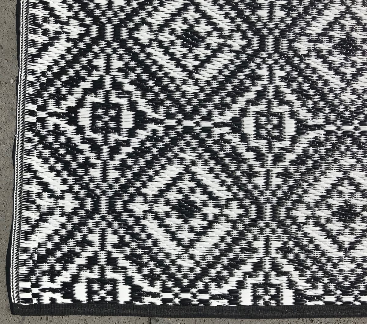 Buitenkleed kunststof loper oosters 2 zwart detail